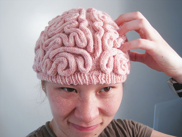 brain-hat-pattern-alana-noritake-1.jpg