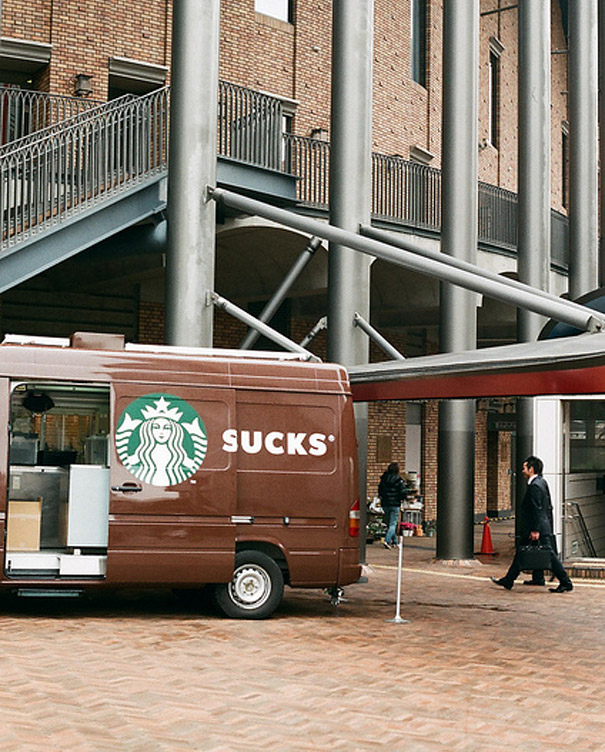 [Bild: starbucks-sliding-door-van-fail.jpg]