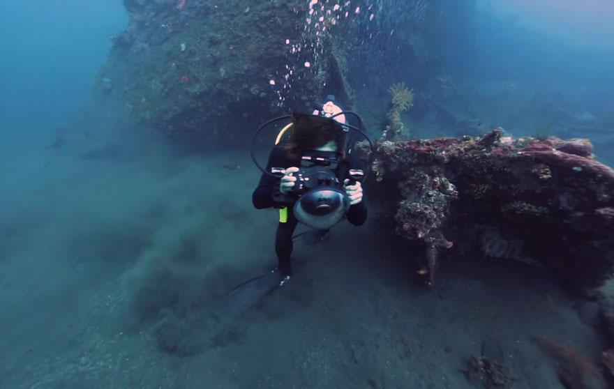 bali-shipwreck-divers-underwater-photoshoot-benjamin-von-wong-8