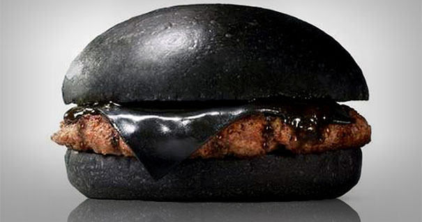 black-burger-king-japan-2.jpg