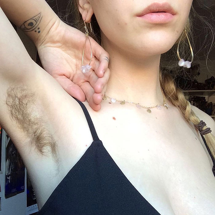Sexy shaved pits