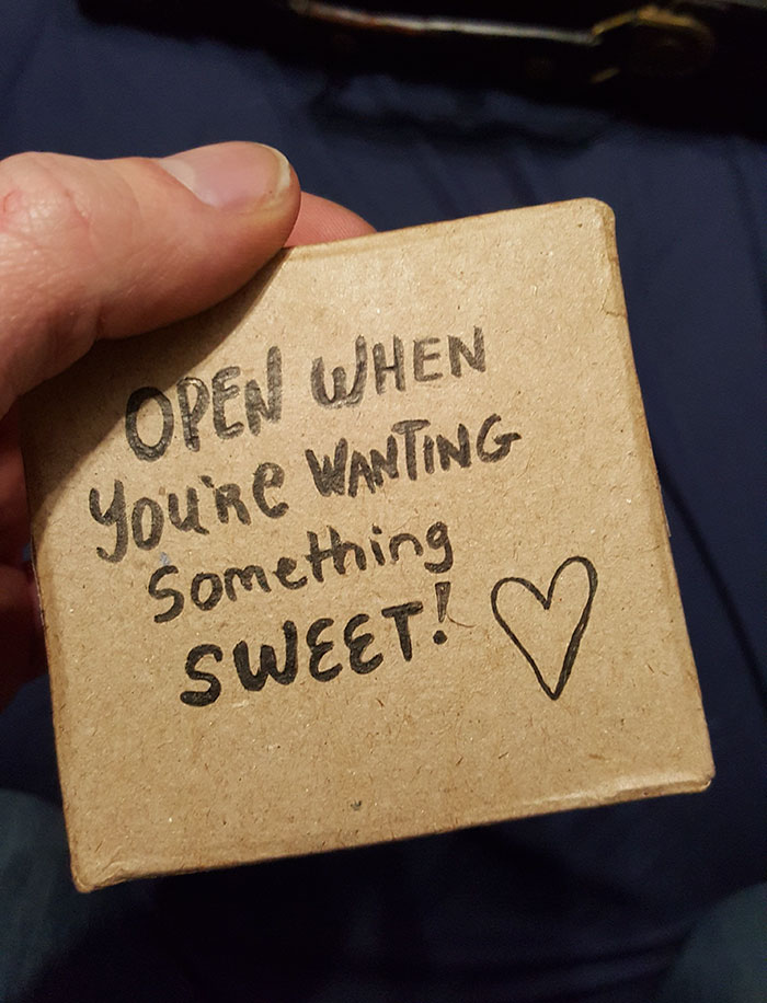 Couple In Long Distance Relationship Found The Cutest Way To Make It Work.