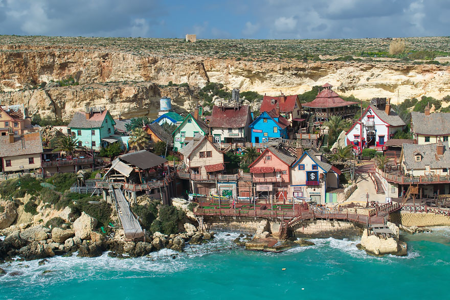 Деревня попай. Popeye Village (деревня попай) на Мальте. Фото поселков и деревень острова Мальты.