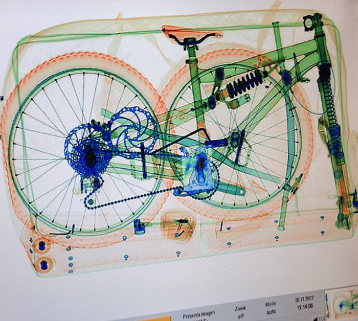 Вел через. Рентген велосипеда. Велосипед в XRAY. Рентгеновские снимки на велосипеде. Вело рентген.