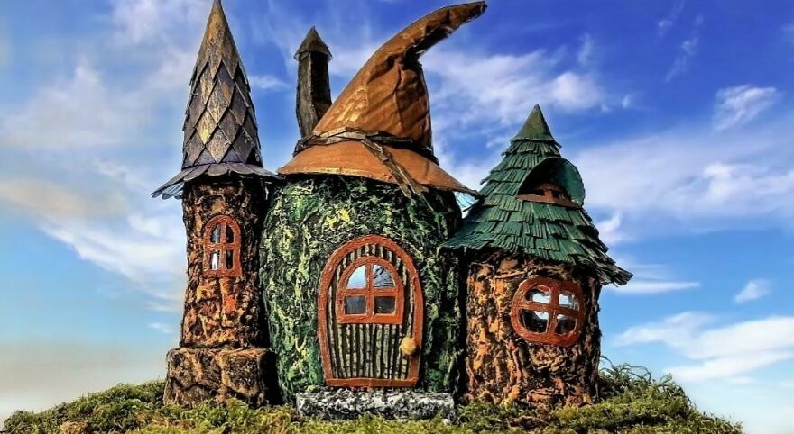 DIY Witch Castle Using Plastic Bottle