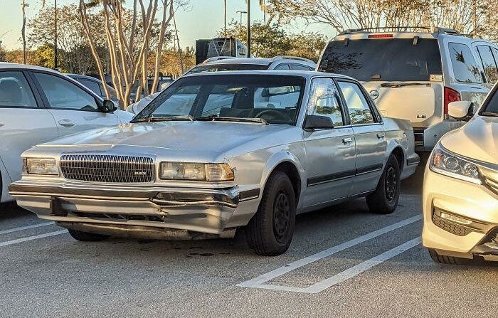 Buick Regal Sedan