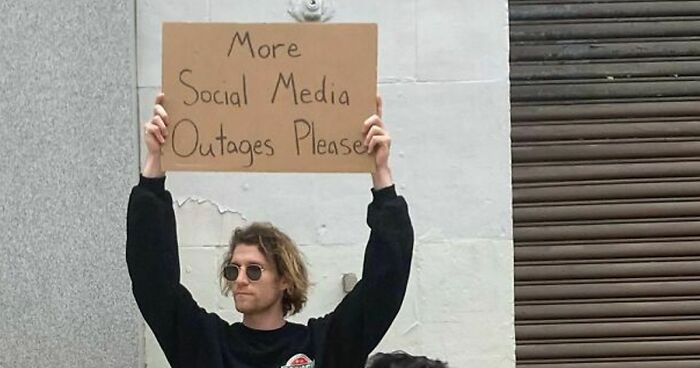 Dude Keeps Protesting Annoying Everyday Things With Funny Signs (30 New Pics)