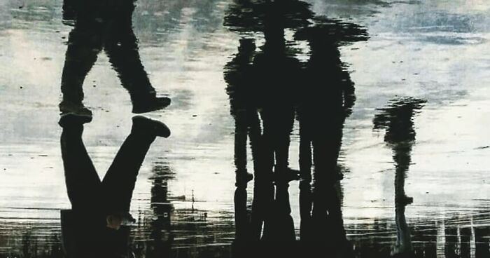 I Travel Around Madrid To Photograph The Parallel Worlds Of Puddles With My Smartphone (38 Pics)