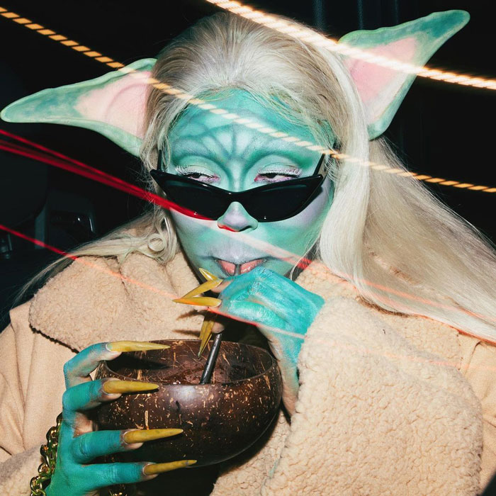 Here Are 30 Of The Best Celeb Costumes From 21 S Halloween Bored Panda