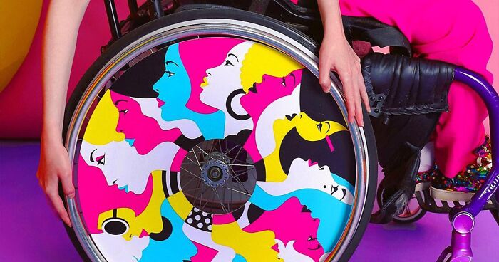 Izzy Wheels: 54 Colorful Wheelchair Accessories Created By Two Sisters