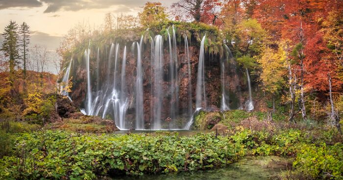 I Travelled To Plitvice Lakes In Croatia, And During My Trip, I Took Pictures Of Colorful Waterfalls (28 Pics)