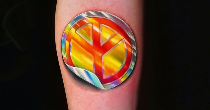 15 Tattoos By A Brazilian Artist That Look Like Holographic Stickers