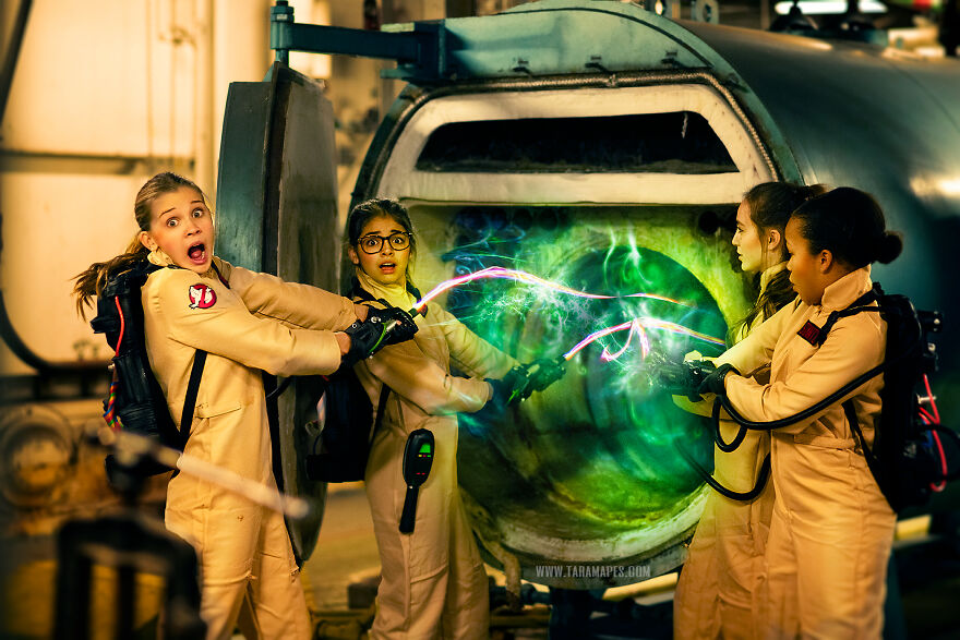 I Found An Ecto-1 Car And Recreated Scenes From Ghostbusters