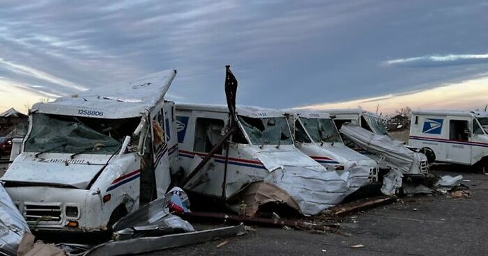 These 8 Photos Showing Mayfield In Ruins After A Tornado Struck A Chord In People's Hearts