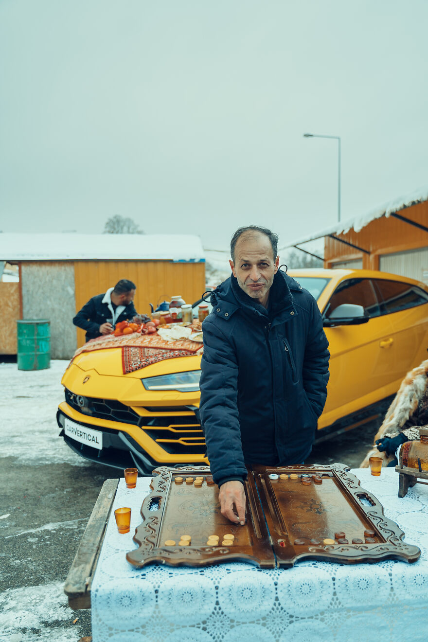 Only In Eastern Europe: The Picnic At -20 Degrees