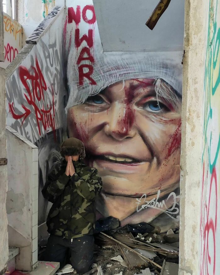 By Graffiti Artist John Viana In Lisbon, Portugal On Putin&[size=24][b]#039;s War Against Ukraine