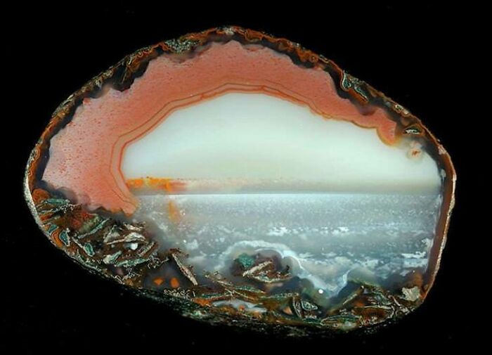 This Agate Stone Looks Like The Ocean