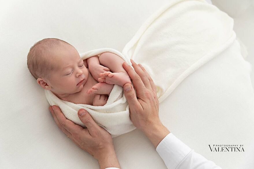 I Photograph Newborn Babies In The Most Simple Way