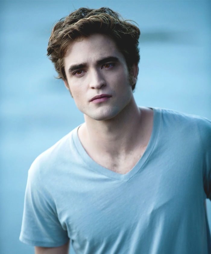 Edward Cullen with red pupils