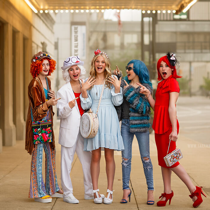 Modern Alice: I Photographed People As “Alice In Wonderland” Characters Hanging Out In The Modern World (23 Pics)