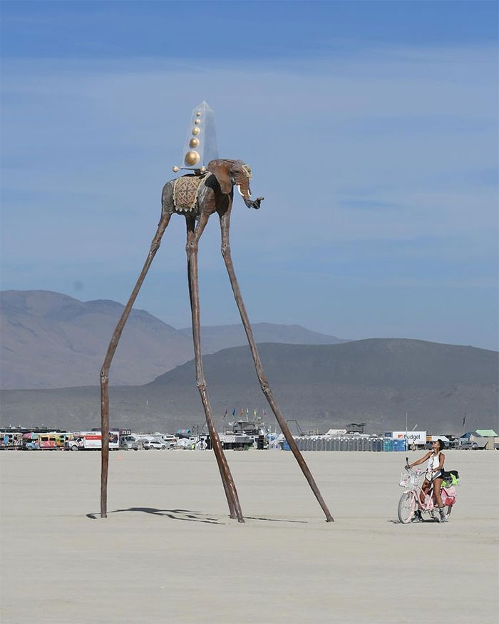 138 Epic Photos From Burning Man 2022 That Prove It’s The Craziest