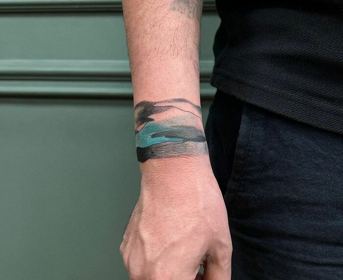Abstract armband tattoo