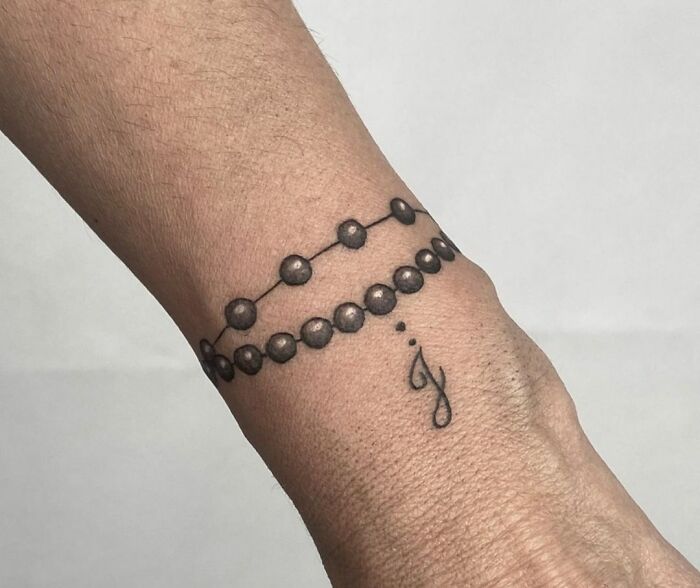 Beads armband tattoo