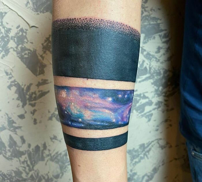 Cosmic Armband tattoo