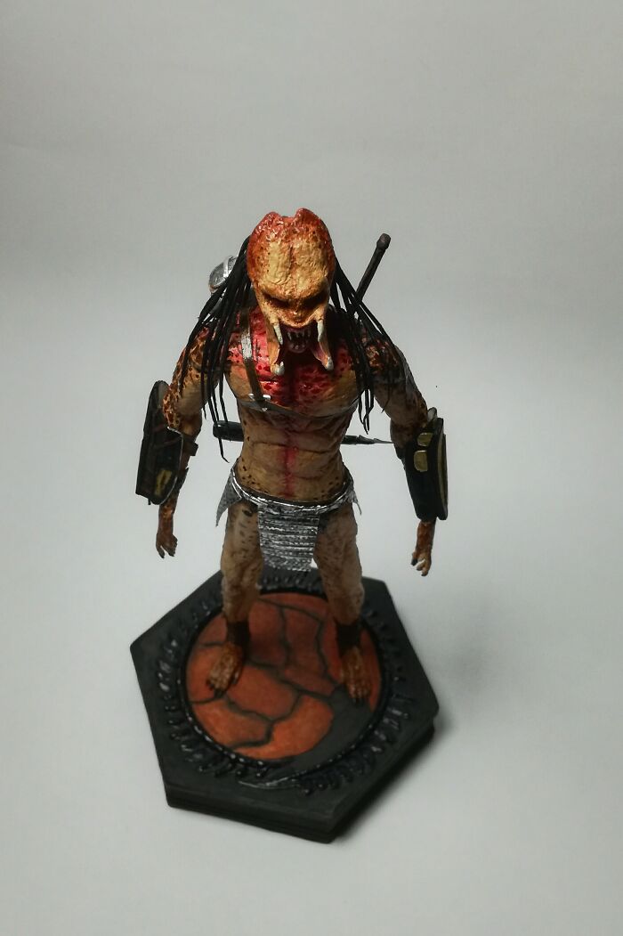 I Sculpted A Classic Version Of The Feral Predator (5 Pics)