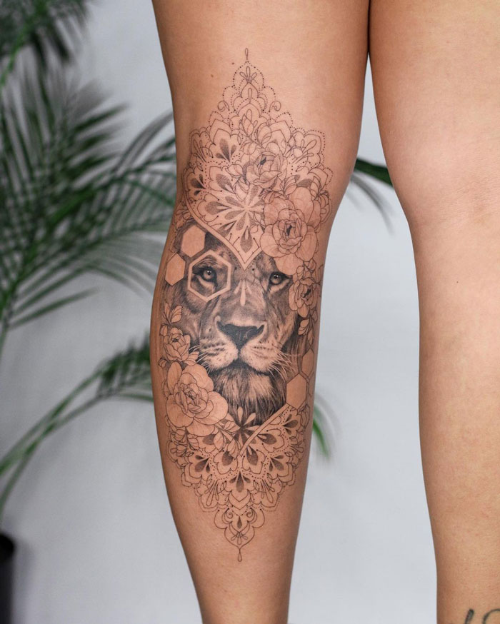 10 Tempting calf tattoos for females to feel like goddess