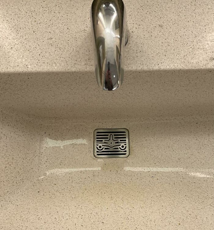 Sink Drain Design At The Minneapolis Airport