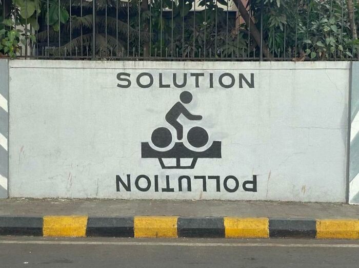 Solution/Pollution French Sign