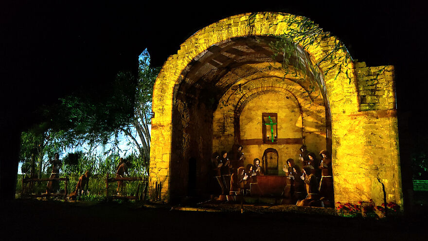 Maizz Visual Estudio Designs And Produces Pasos De Luz: An Audiovisual Night Experience At The Mayan Ruins Of Dzibilchaltun, Yucatan