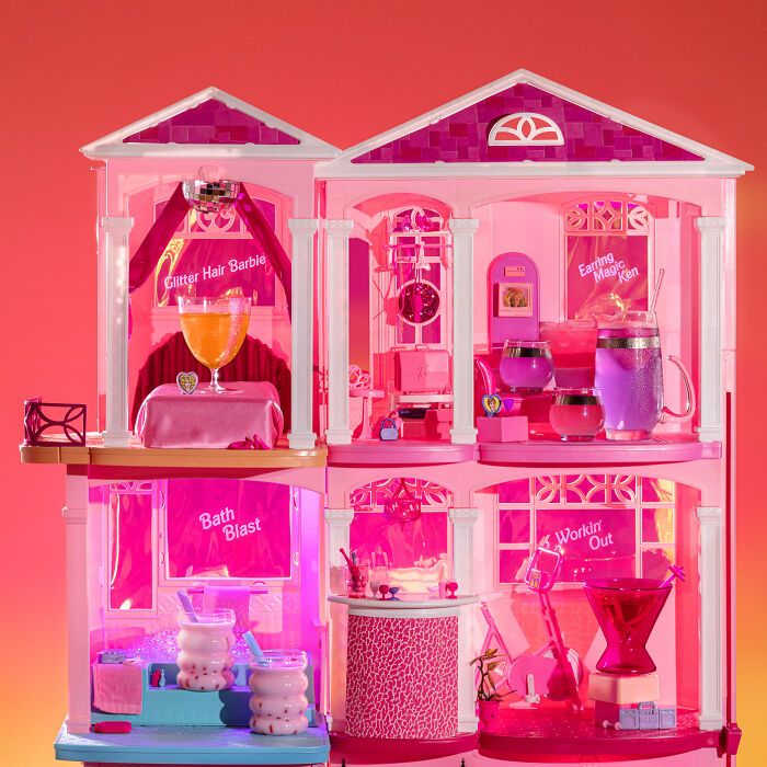 We Turned An Old Barbie Dreamhouse Into A Bar With Themed Barbie Cocktails In Each Room (9 Pics)