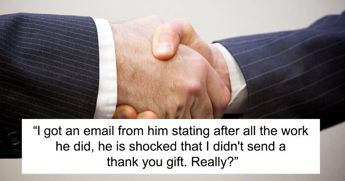 Man Got Blocked By His Realtor For Not Sending Him A Gift After Closing Their Sale