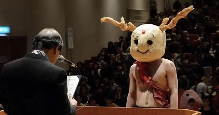 Kyoto University Permits Students To Put On Anything They Want For Graduation, And Here Are 35 Of The Most Brilliant Costume Ideas