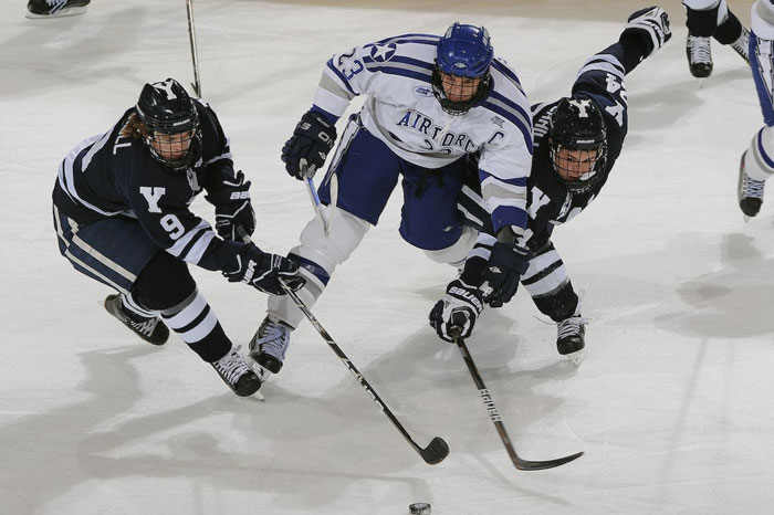 Two teams playing Ice Hockey 