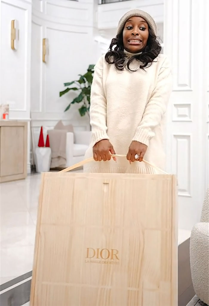 Inside Dior's 2022 advent calendar: Jackie Aina reviews $3500 product