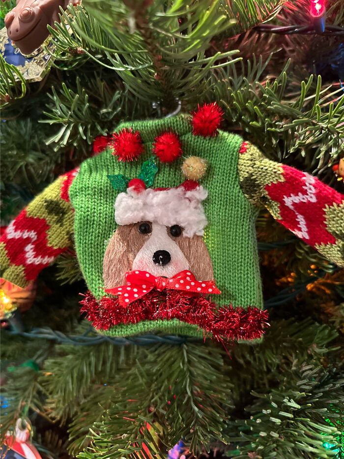 Hey Pandas, Post Your Most Random Holiday Decoration