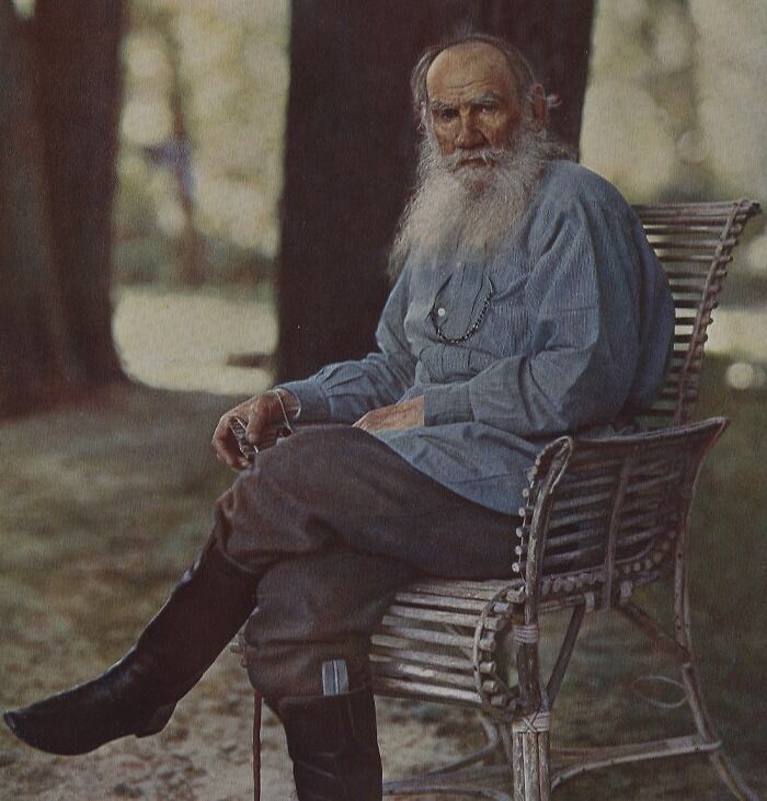 Picture of Lev Tolstoy sitting