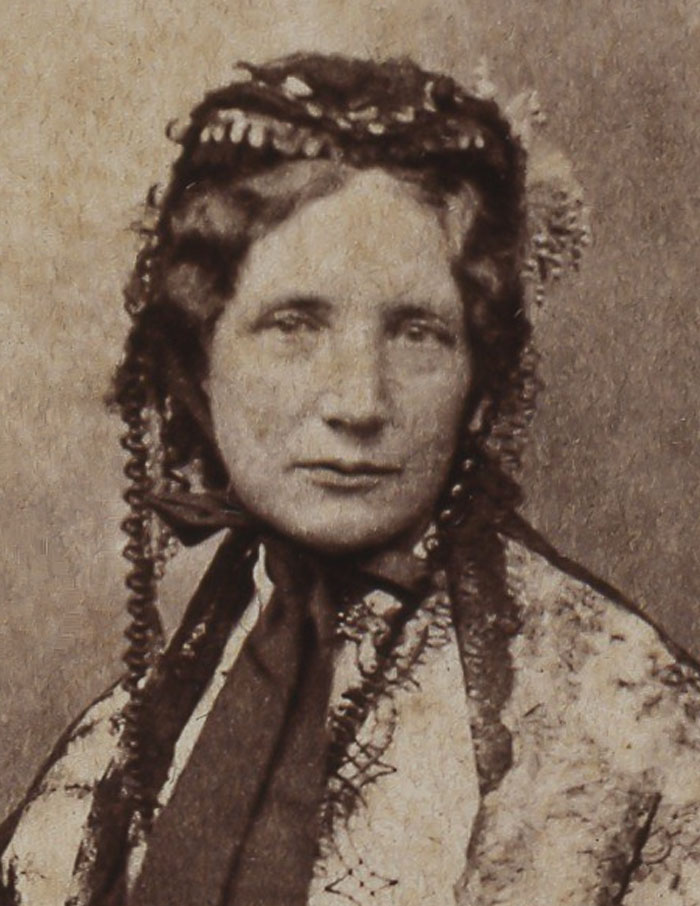 Old picture of Harriet Beecher Stowe posing