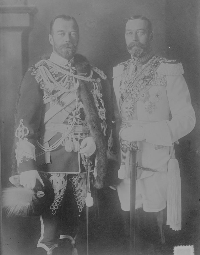 Black and white picture of King George V And Tsar Nicholas II posing