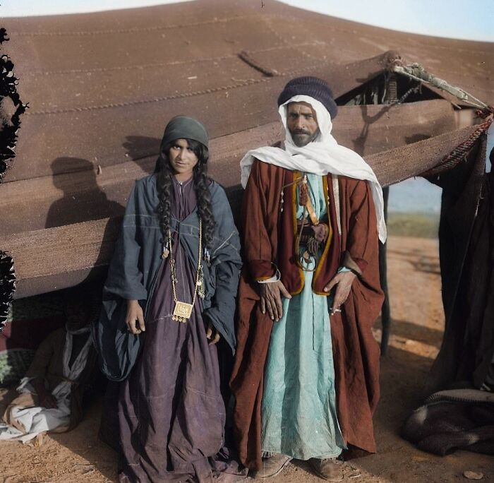 Bedouin Couple In Front Of Their Tent, Adwan Tribe. 1898. (Colorized By Frédéric Duriez)