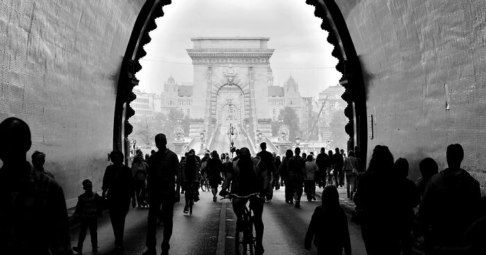 My 23 Black And White Photos I Took In The Streets Of Budapest, Hungary