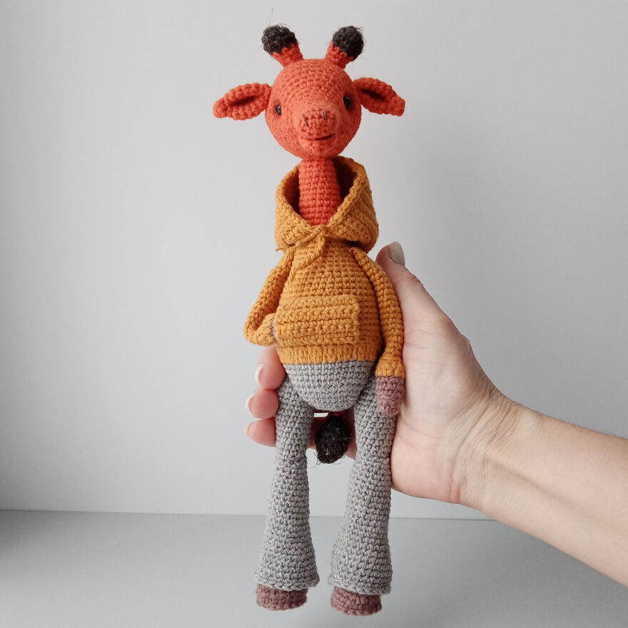 I Crocheted A Stylish Giraffe.