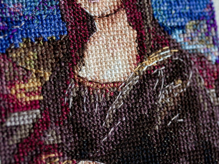 Cross Stitched Mona Lisa (6 Pics)