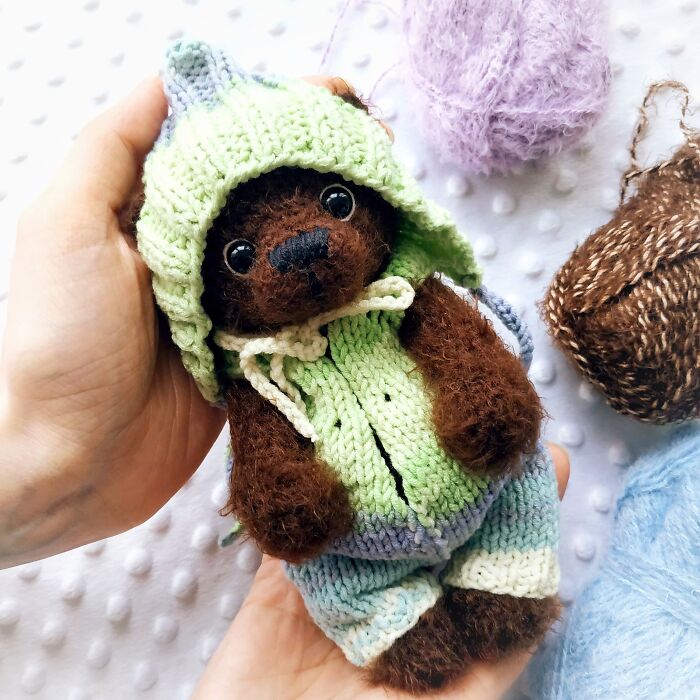 I Crochet Beautiful Teddy Bears (12 Pics)