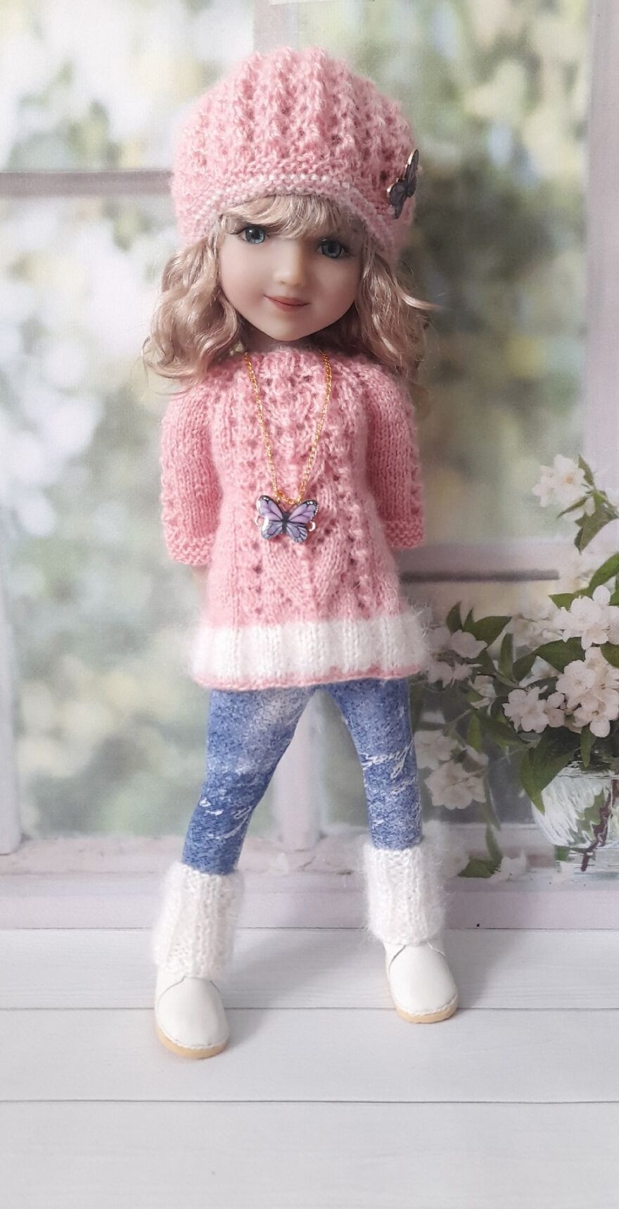 Ruby Red Fashion Friends Doll Clothes.