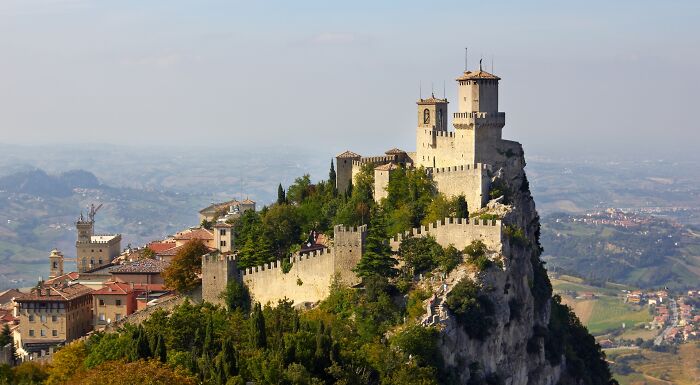 castle in the pick of the mountain