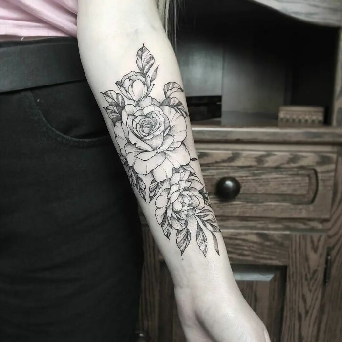 89 Flower Tattoos That Seem To Blossom On The Skin | Bored Panda